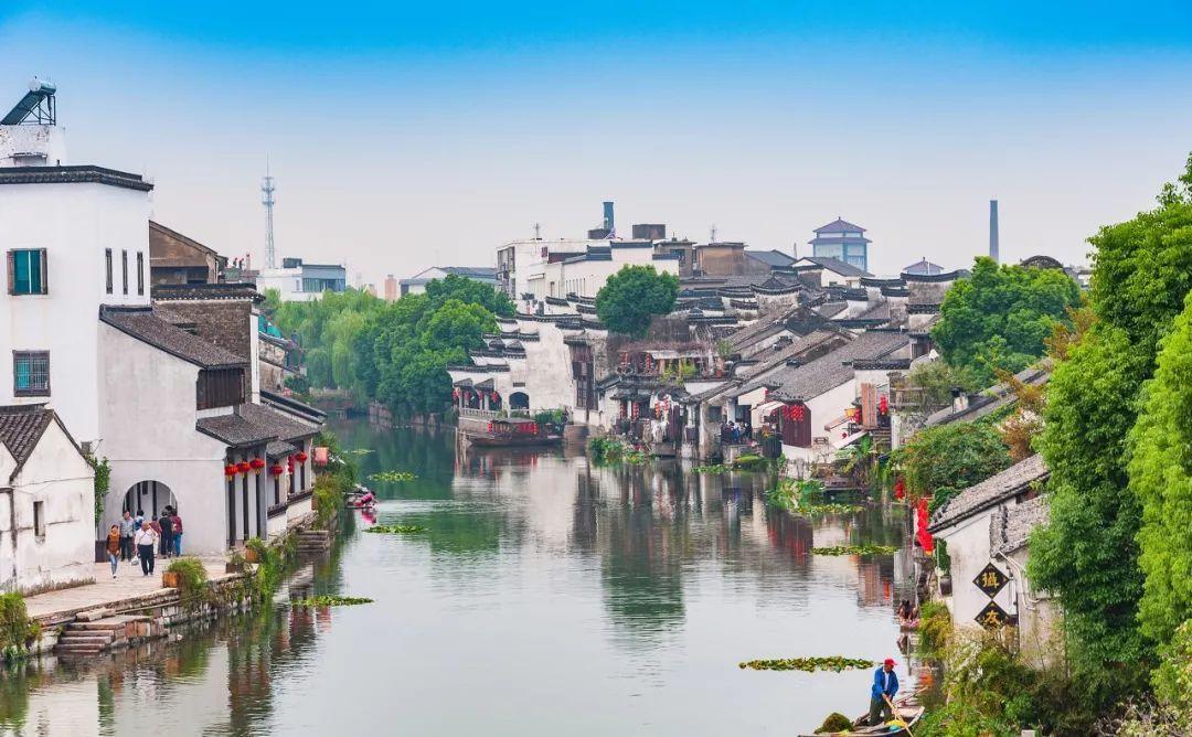 胶州市“送艺迎春 暖冬送福”送文化进场站活动举行