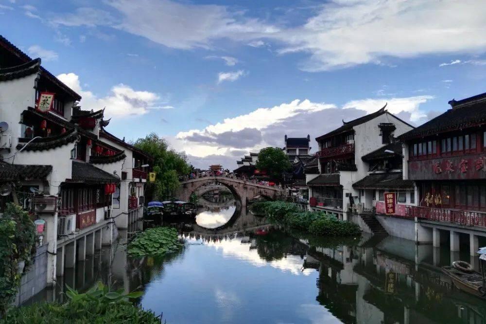 毕业证照片穿西服会对面试有影响吗？游戏画面